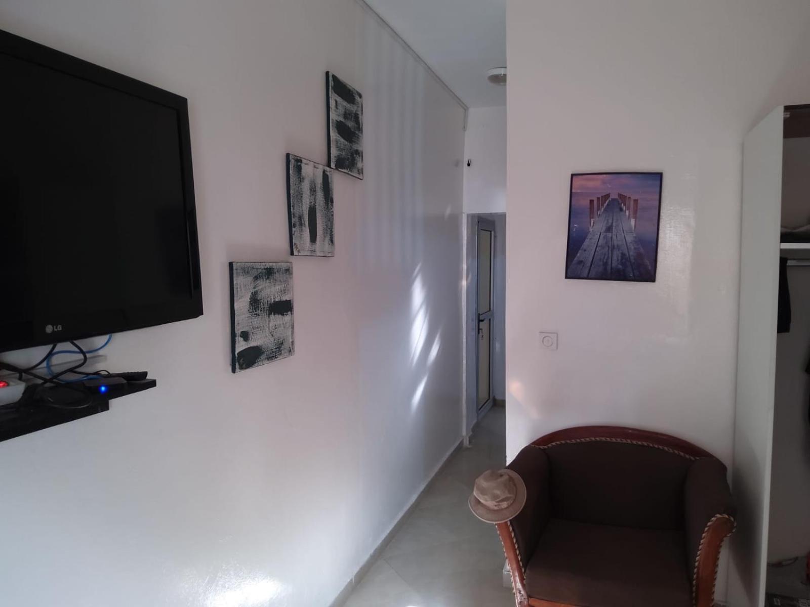 Ferienwohnung "La Coquille", Joli Loft, Moderne, Propre, Sur Et Calme Au Coeur De Saly Exterior foto